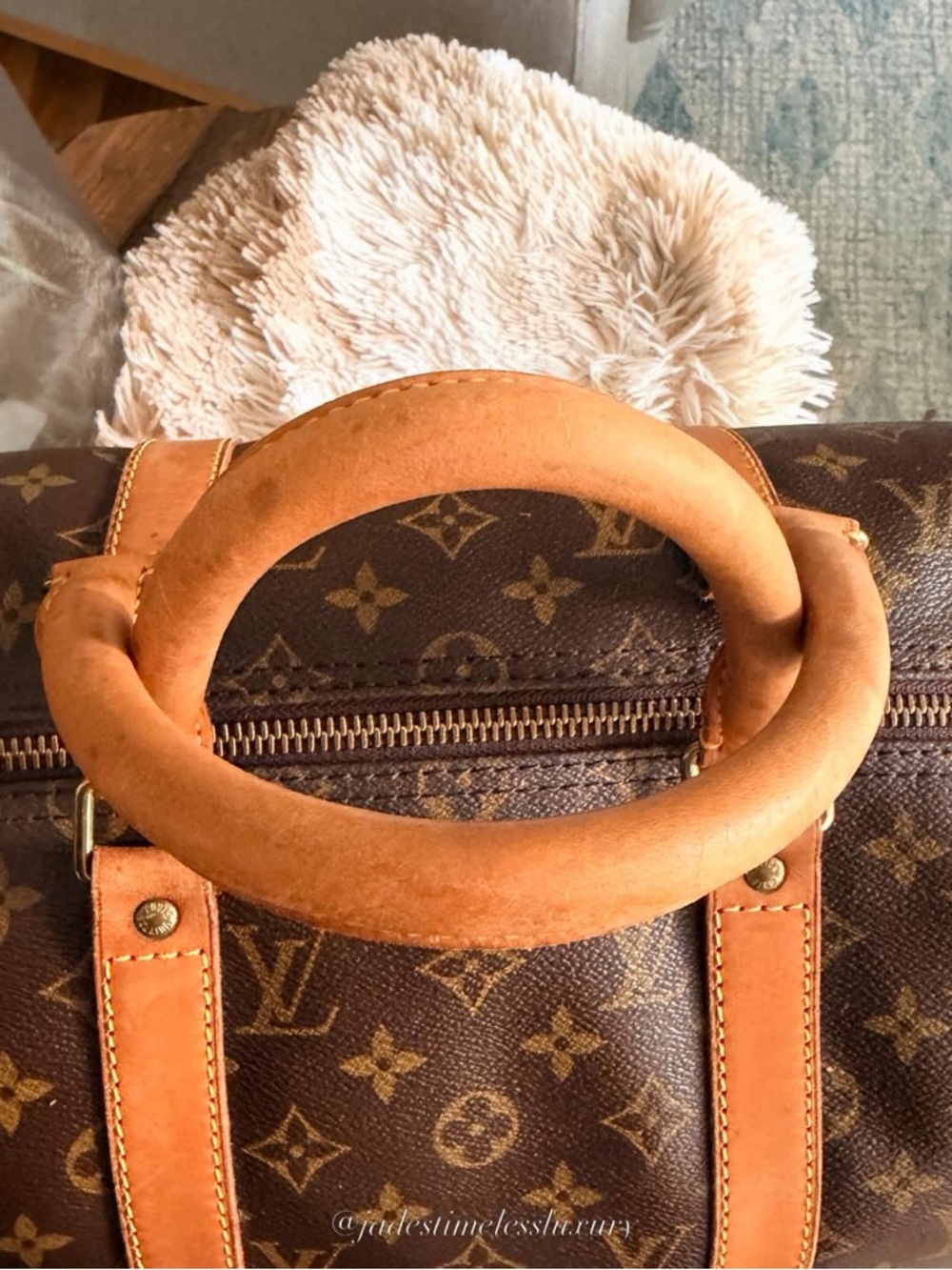 Louis Vuitton Monogram Keepall 50 - Picture 5 of 11